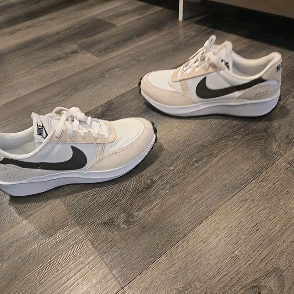 Nike Waffle NAV White/black Unisex  Men 8/womens 9.5 New - Picture 3 of 11